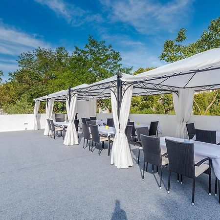 Luxury Apartments Villa Morea Zara Esterno foto